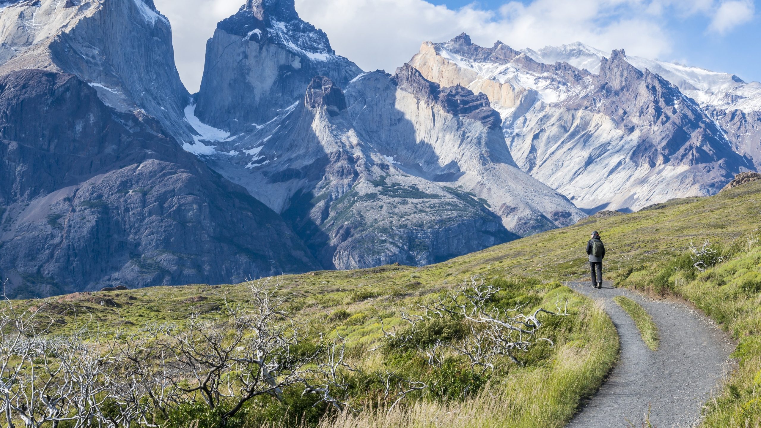 Los-Cuernos-Torres-del-Paine-shutterstock_618285500-e1726557864605.jpg